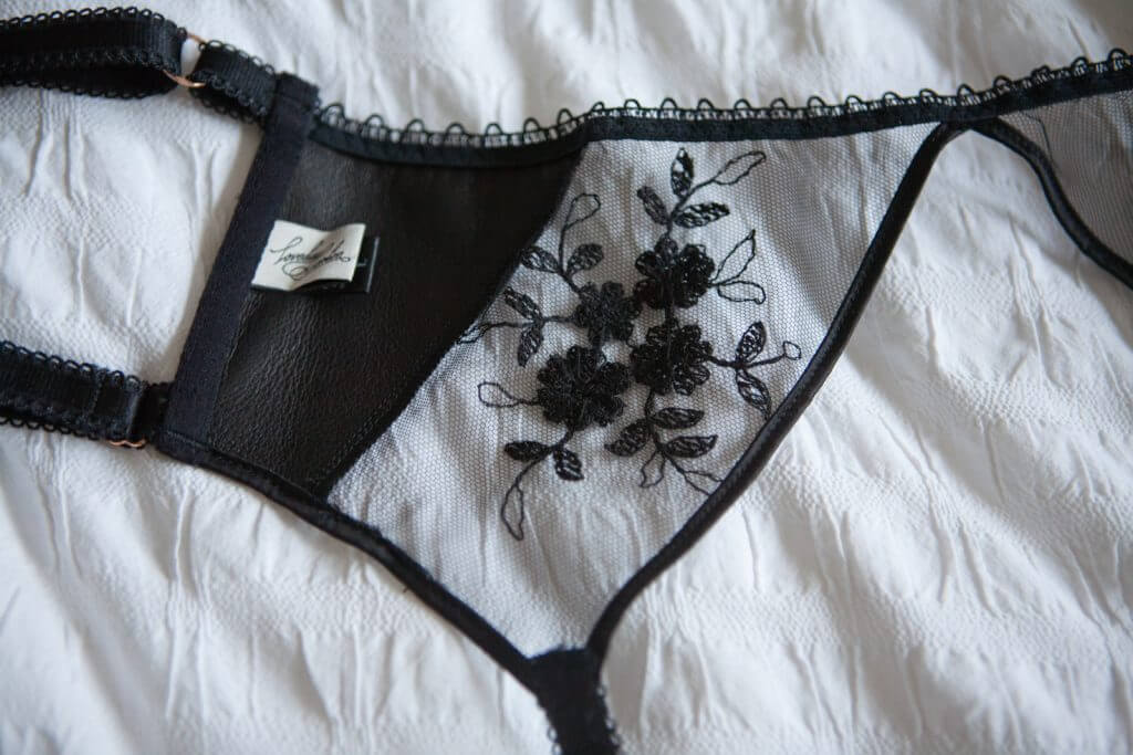 Loveday London Luxury Lingerie Review: Leather & Lace 'Oncilla' Bra Set
