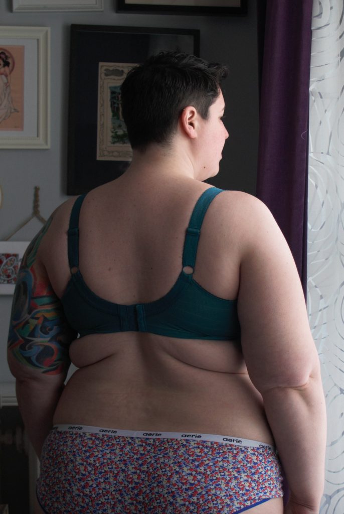 Emerald green Goddess Keira bra, back profile. Plus size, full coverage bra with elastic straps.