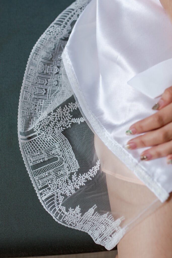 Bells & Birds Parisienne Flair silk embroidered bridal robe