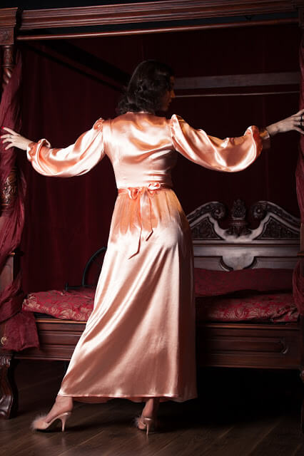 Betty_Blues_Loungerie_Peach_Bettie_Robe_4