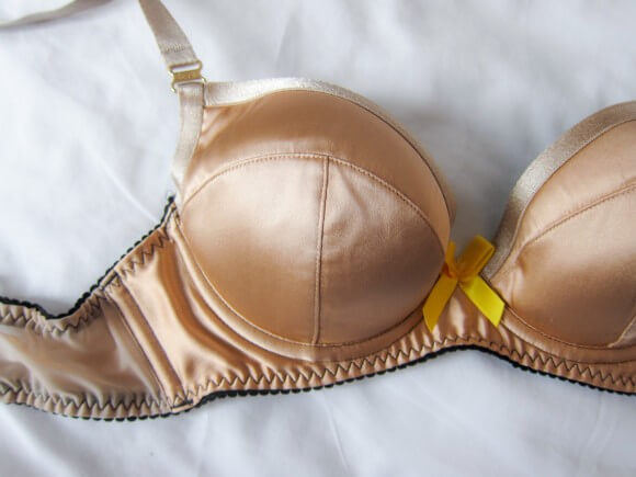 Bordelle 'Tropicana' plunge bra outer cup detail