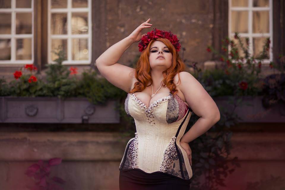 Crikey Aphrodite "Queenie" corset | Model: Evie Wolfe | Photo © Scott Chalmers