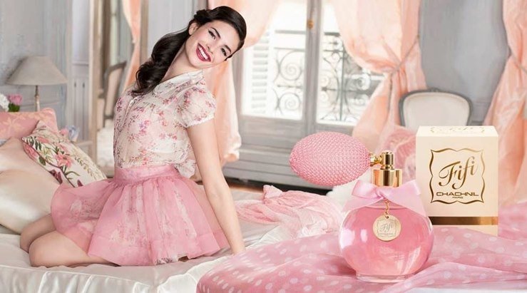 Fifi Chachnil Perfume Ad