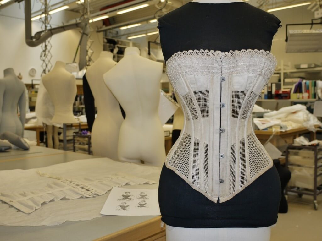 Cotton Net Corset, photo by Rachael Lee.