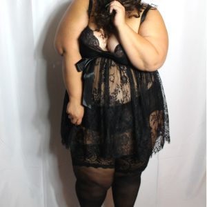 Finally! Plus Size Stockings Up to 4X: A Glamory Hosiery Review