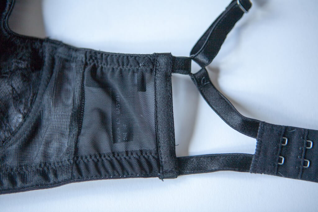 Review: Lascivious 'Anais' Peekaboo Bra And Ouvert Knickers | The ...