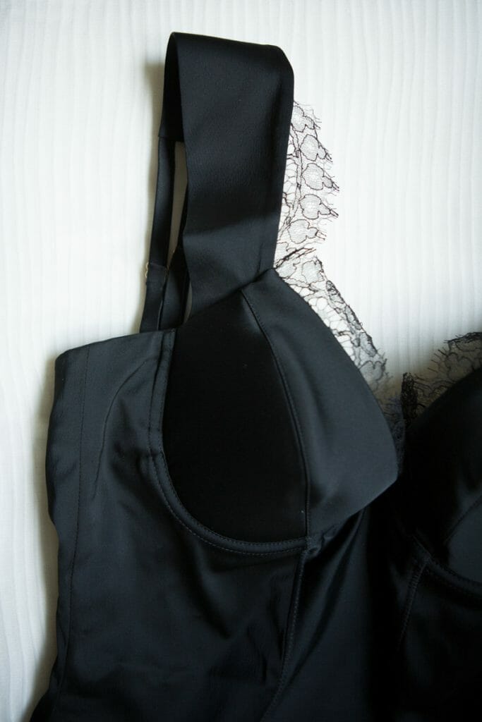 Bodysuit 'Genie' de Murmur. Photographie par K. Laskowska. 