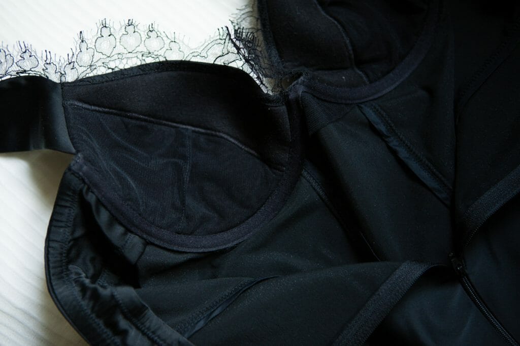 Intérieur du bodysuit 'Genie' de Murmur. Photographie de K. Laskowska. 