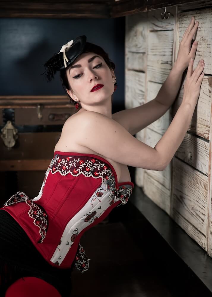 Pop Antique embellished "Valentine" corset | Model: Victoria Dagger | Photo © John Carey