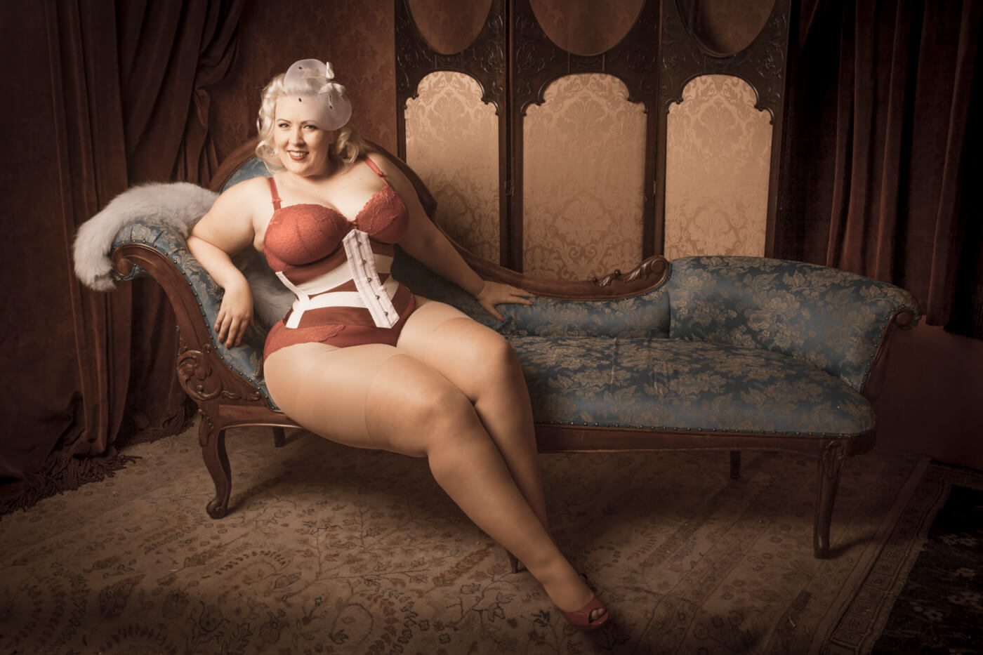Pop Antique "Vixen" ribbon corset | Model: Nicole Simone | Photo © Chris Gaede