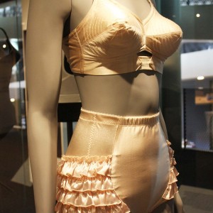 Lingerie Exhibition – Undressed: 350 Years of Underwear in Fashion