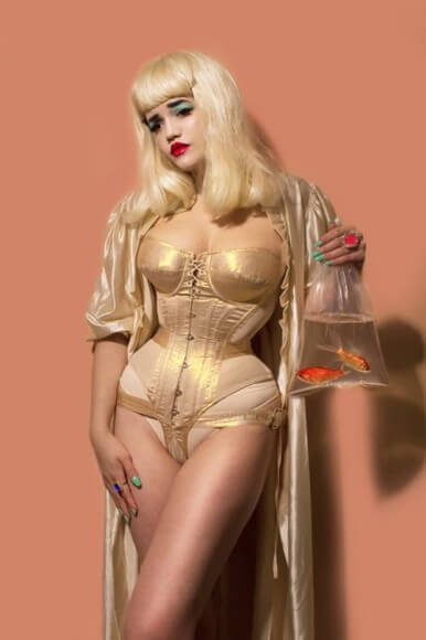 Corset: Sian Hoffman "Gold Venus | Model: Tessa Kuragi | Photo © Nadia Lee Cohen