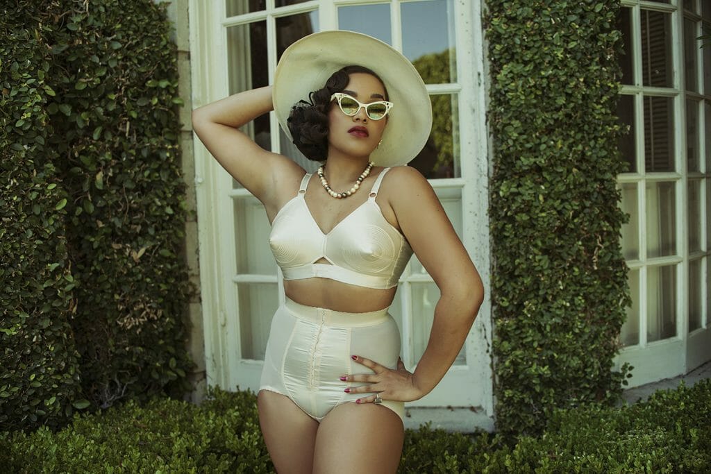 A Hollywood Heroine: Vintage Inspired Fashion Lingerie Editorial