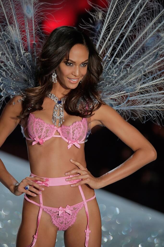 2013 Victoria's Secret Fashion Show - Show