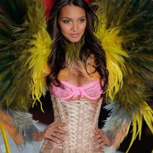 Diversity & Sexuality: Talking About the Way We Talk About Victoria's Secret