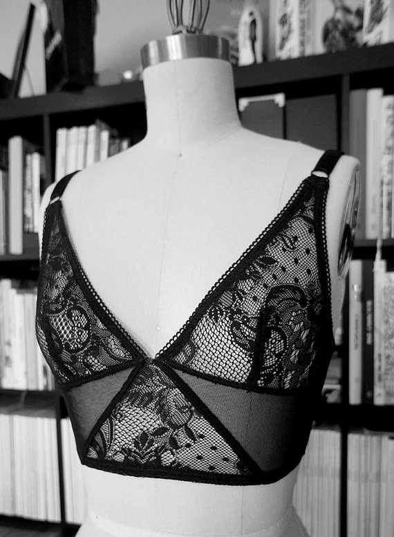 elma-lingerie-odile-lace-crop-top