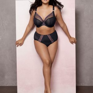 5 Best Bras For Big Boobs