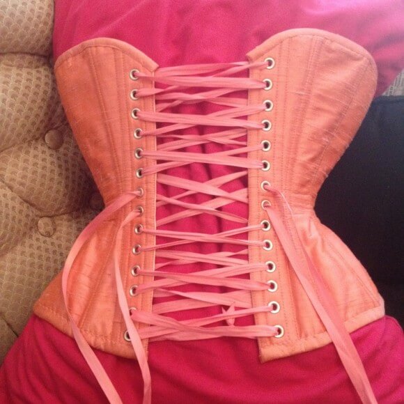how to adjust corset laces pop antique 8