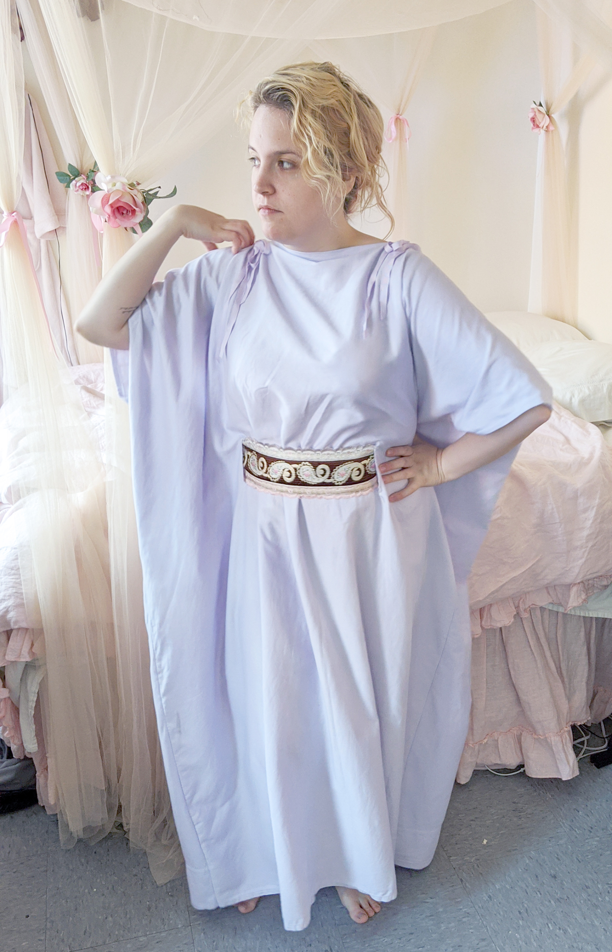 DIY Loungewear Tutorial: How to Make a Caftan From a Bedsheet