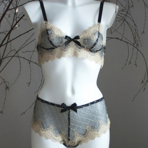 Lingerie of the Week: Paranoire Limited Edition Lace Set