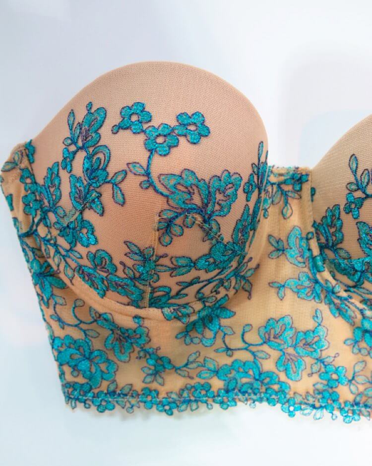 Va Bien Atelier Embroidered Longline Bra